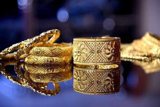 Gold plated jewelry: Cost effective substitute for costly gold jewelry