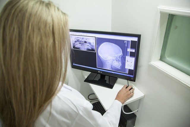 WHAT ROLE DOES A RADIOLOGIST PLAY IN MEDICAL FIELD?