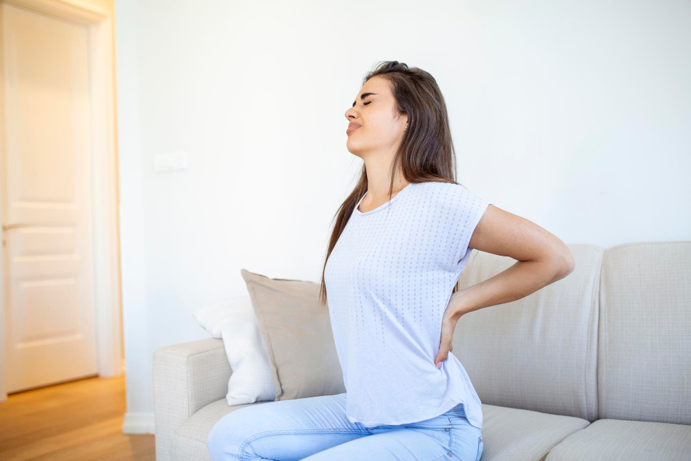 How to reduce back pain naturally at home